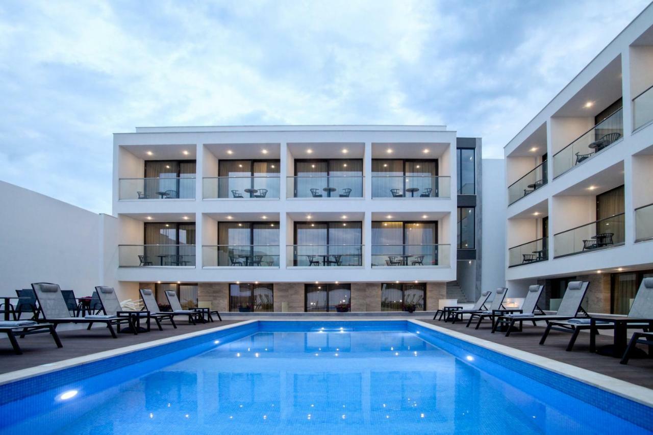 Ellin Hotel *
